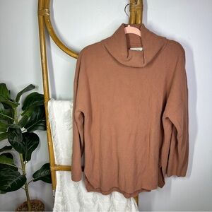 Abercrombie and Fitch Peach Turtleneck Sweater sz S
